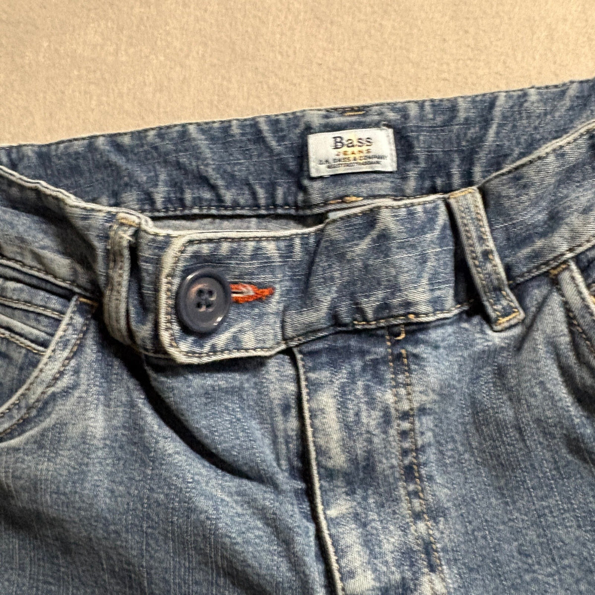 G.H. Bass & Co Women's Bootcut Jeans Size 6 Medium Wash Stretch Denim Blue