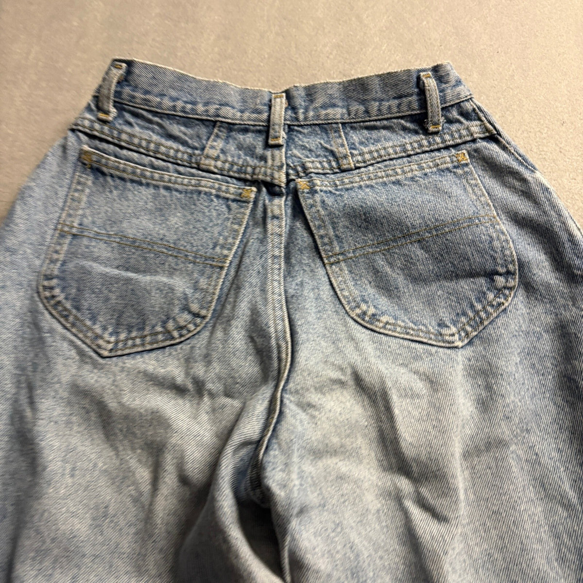 Vintage L.L. Bean Double Pleated Front Mom Jeans Light Wash Denim High Rise