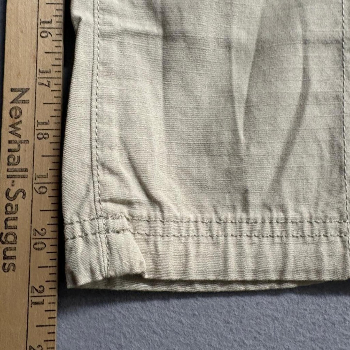 Eddie Bauer Ripstop Cargo Capri Pants Womens 24W Beige Tan Outdoor Crop Hiking