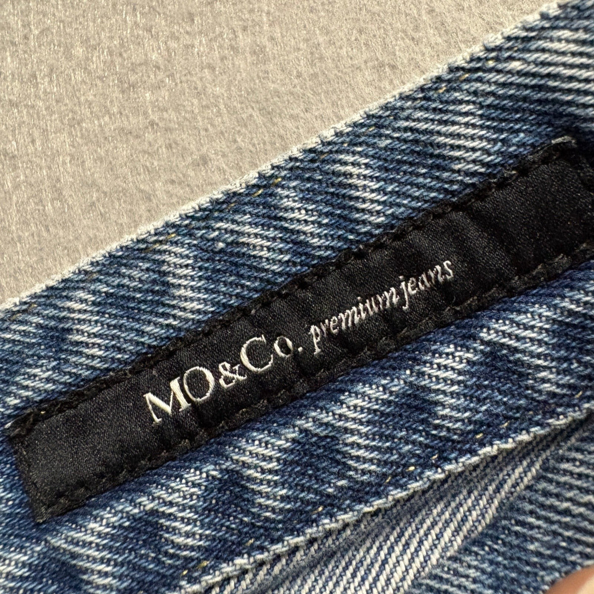 MO&Co Premium Jeans Womens 25 Blue Distressed Ripped Graphic Patch Denim