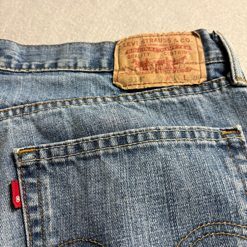 Levi's 514 Slim Straight Jeans Mens 36x30 Distressed Blue Denim 100% Cotton