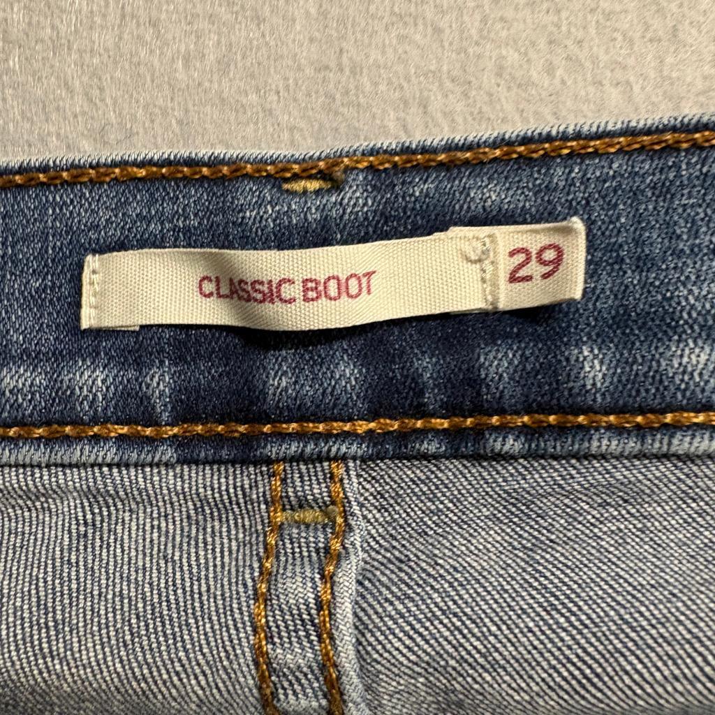 Levis Classic Bootcut Jeans Womens 29 Medium Wash Blue Denim Stretch 8S W29 L30