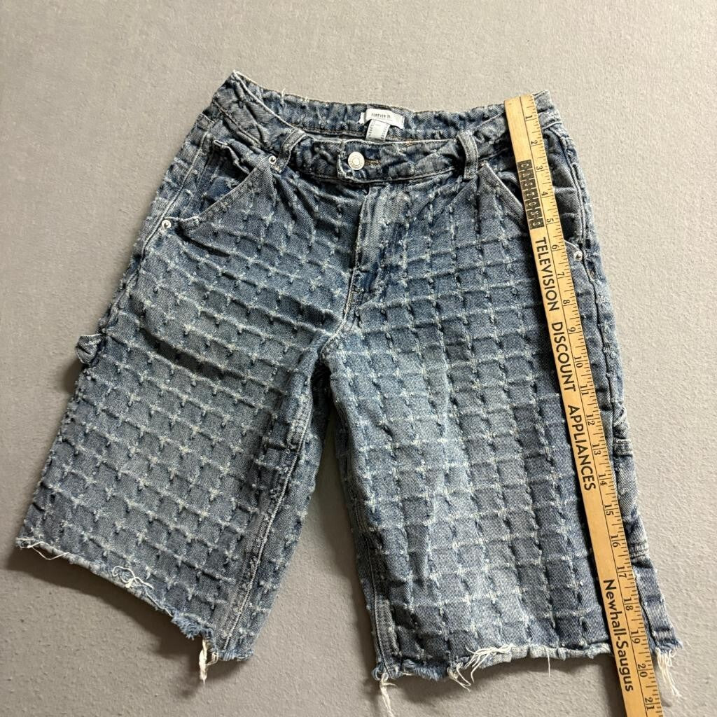 Forever 21 Premium Denim Distressed Jean Shorts Womens 26 Blue Cut Off Bermuda
