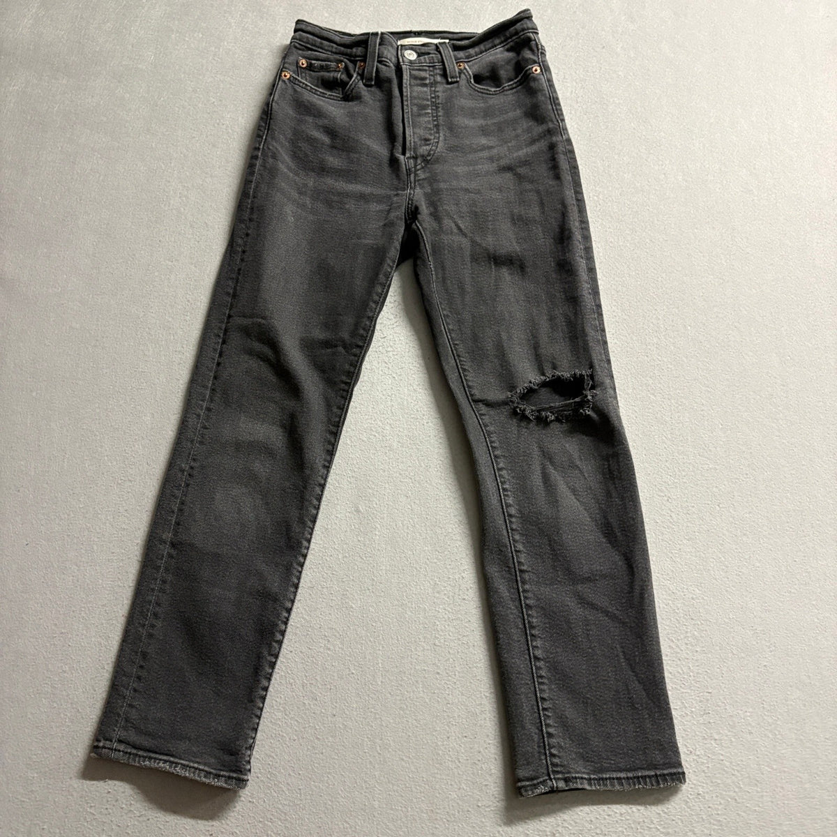 Levi's Wedgie Straight Jeans Womens 26 Distressed Black Denim High Rise W26 L28