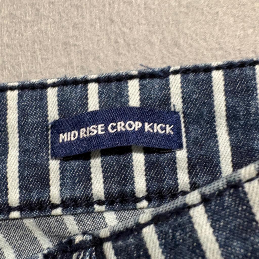 Chaps Jeans Womens Size 4 Blue White Striped Mid Rise Crop Kick Flare Denim