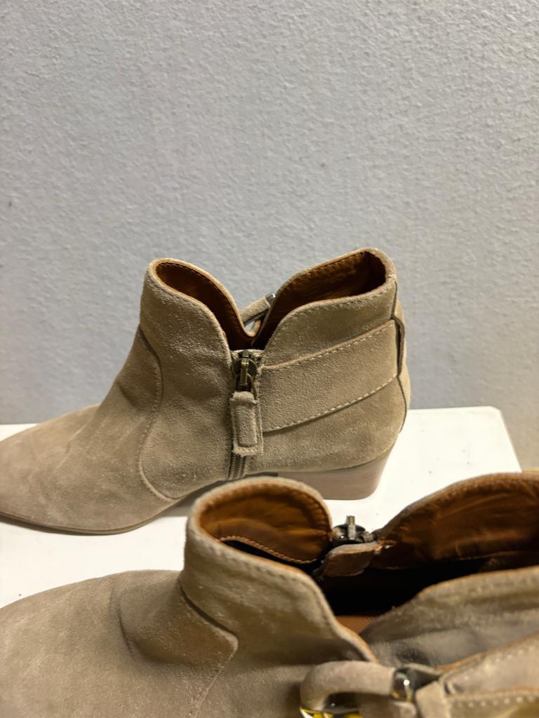 Aquatalia Womens Suede Ankle Boots Taupe Beige Buckle Zip Made in Italy Size 6.5