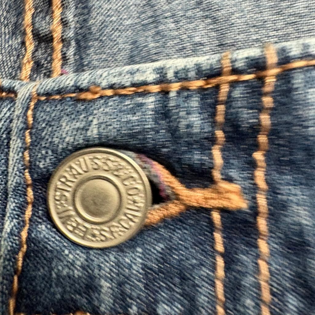 Levis 525 Nouveau Low Capris Womens Size 24 Blue Denim Stretch Crop Jeans