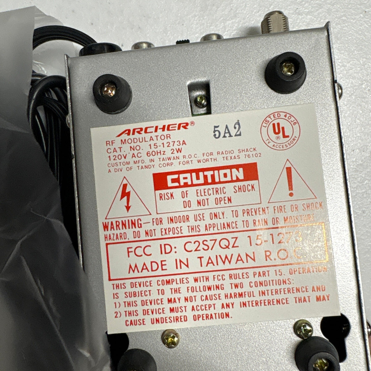 Archer Radio Shack RF Modulator 15-1273A Video Computer TV Signal Converter Box