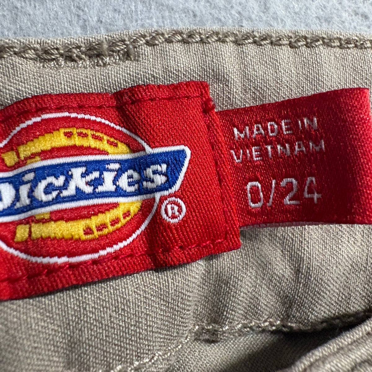 Dickies Girl Womens Skinny Pants Size 0/24 Khaki Beige Stretch Chino GM146