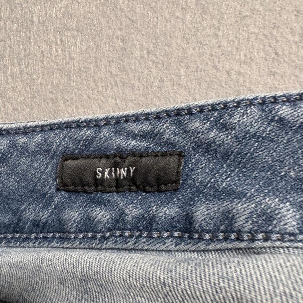 Torrid Premium Skinny Jeans Womens 16S Blue Denim Stretch Short Inseam