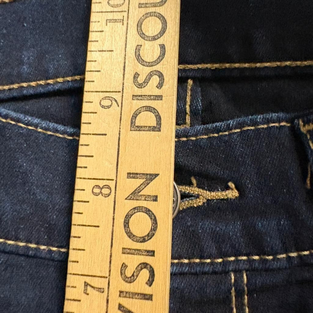 Levis 711 Skinny Jeans Womens 27x30 Dark Wash Blue Denim Mid Rise Stretch