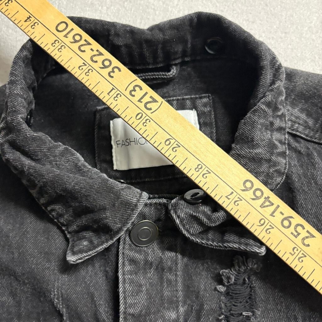 Fashion Nova Men Distressed Denim Jacket Medium Black Ribbed Trim DK140
