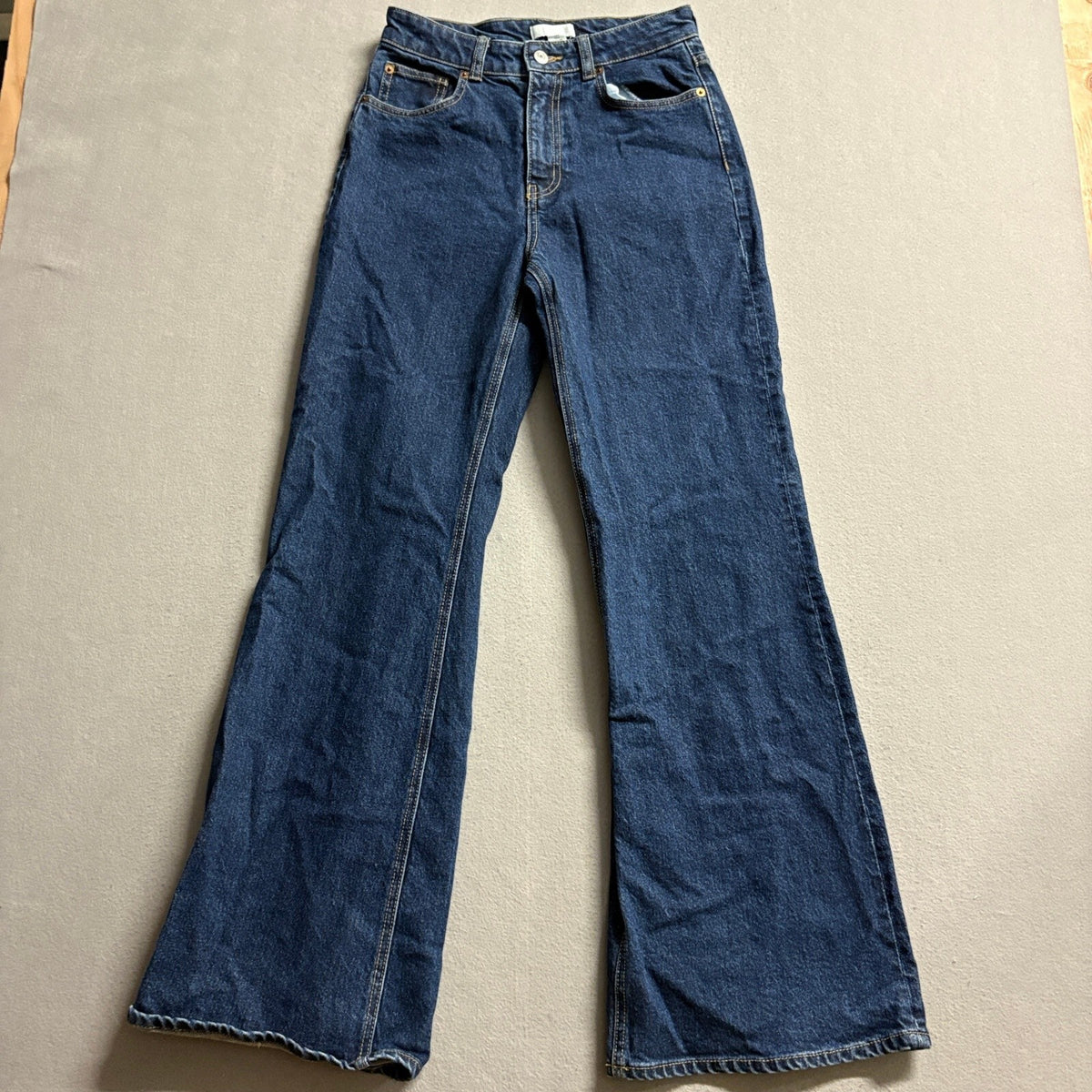 H&M Mauritz 1947 High Rise Flare Jeans Womens Size 4 Dark Wash Blue Denim