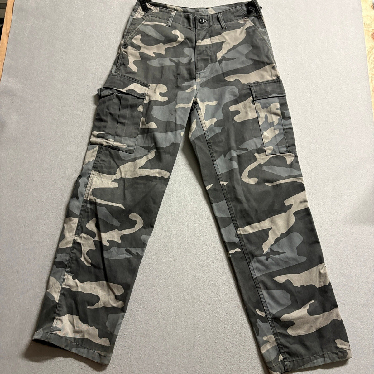 Mil-Tec Mens Camo Cargo Pants Size Medium Gray Urban Camouflage BDU Combat