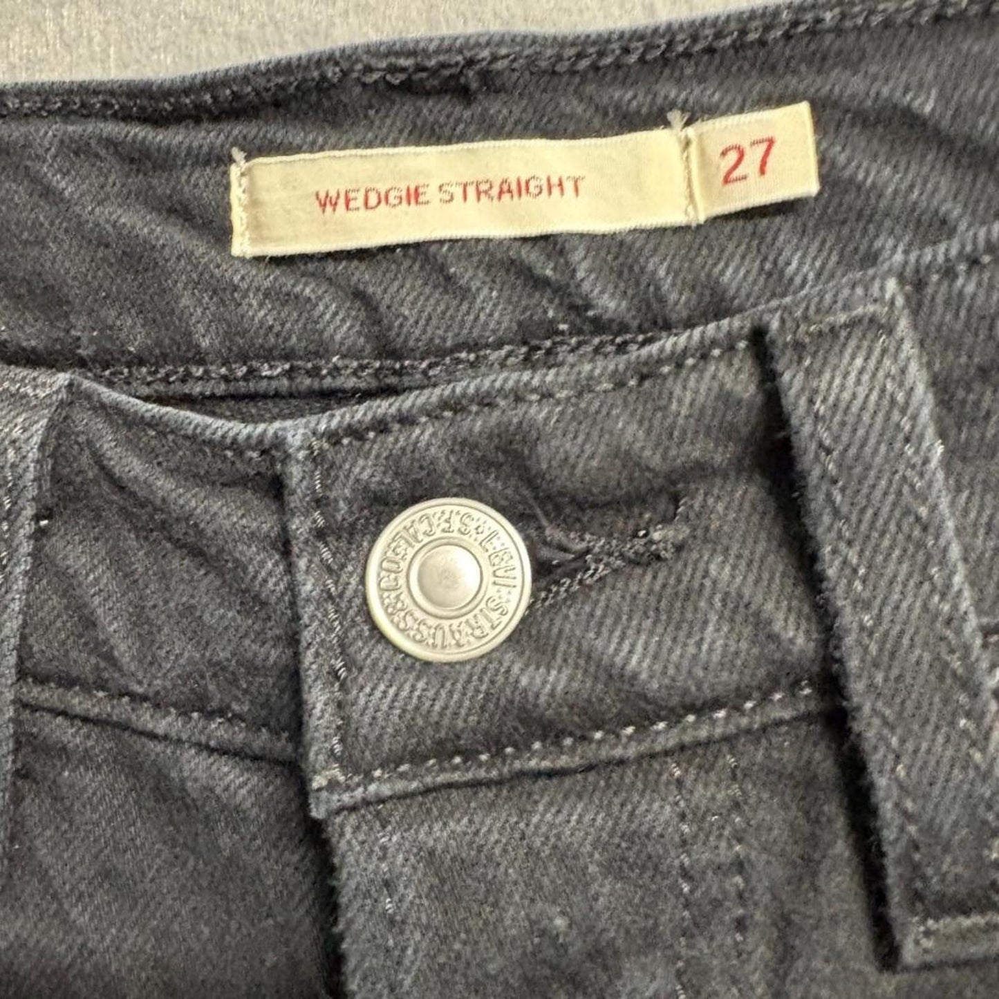 Levis Premium Wedgie Straight Jeans Womens 27x28 Black Denim High Rise Pants
