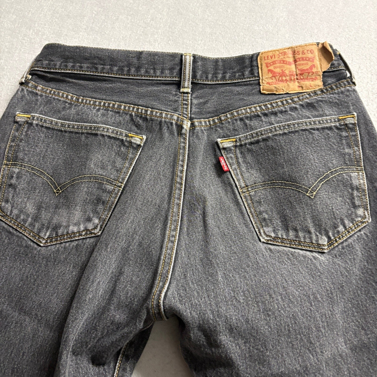 Levi's 501 Original Fit Jeans Mens 34x34 Grey Black Denim Button Fly Pants