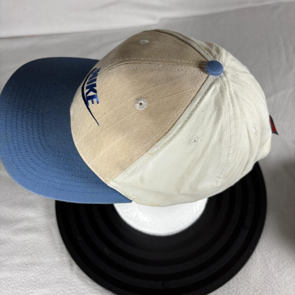 Vintage Nike Swoosh Snapback Hat Mens Beige Blue Green Under Visor Cap