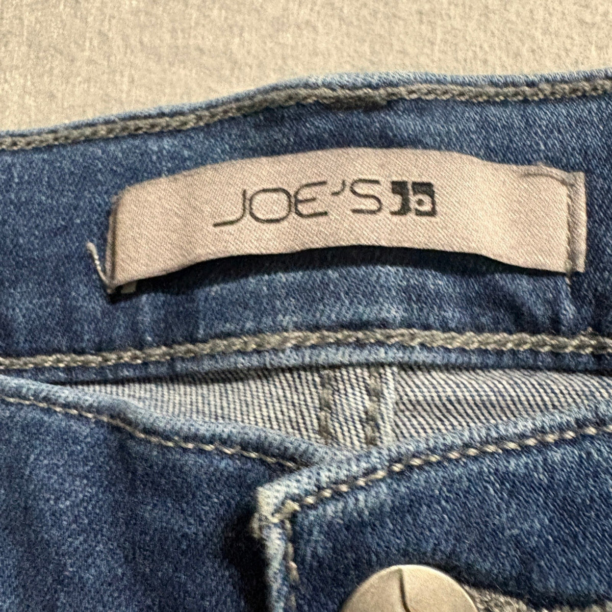 Joe's Jeans Womens Size 32 Blue Denim Stretch Straight Leg Jeans Medium Wash