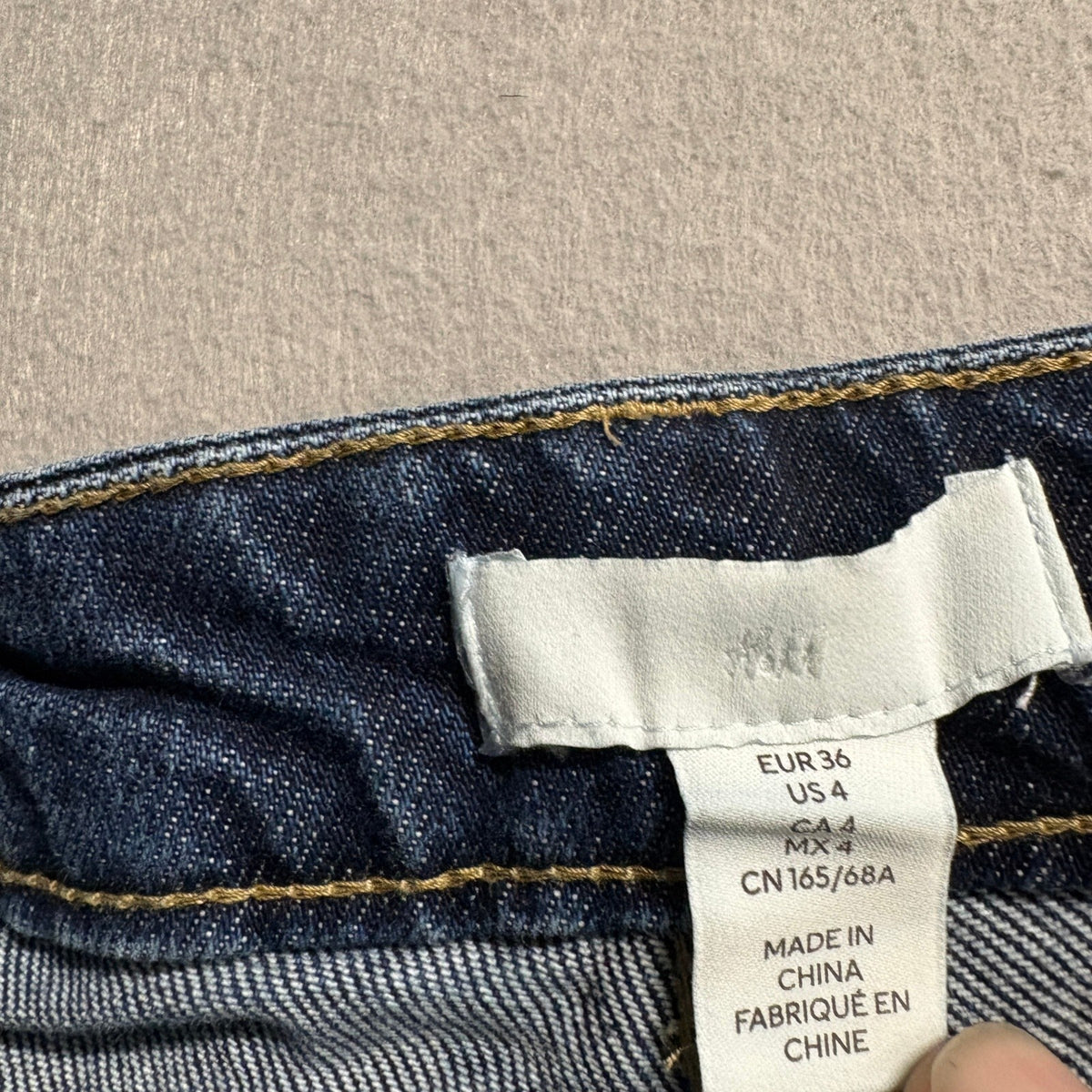 H&M Mauritz 1947 High Rise Flare Jeans Womens Size 4 Dark Wash Blue Denim