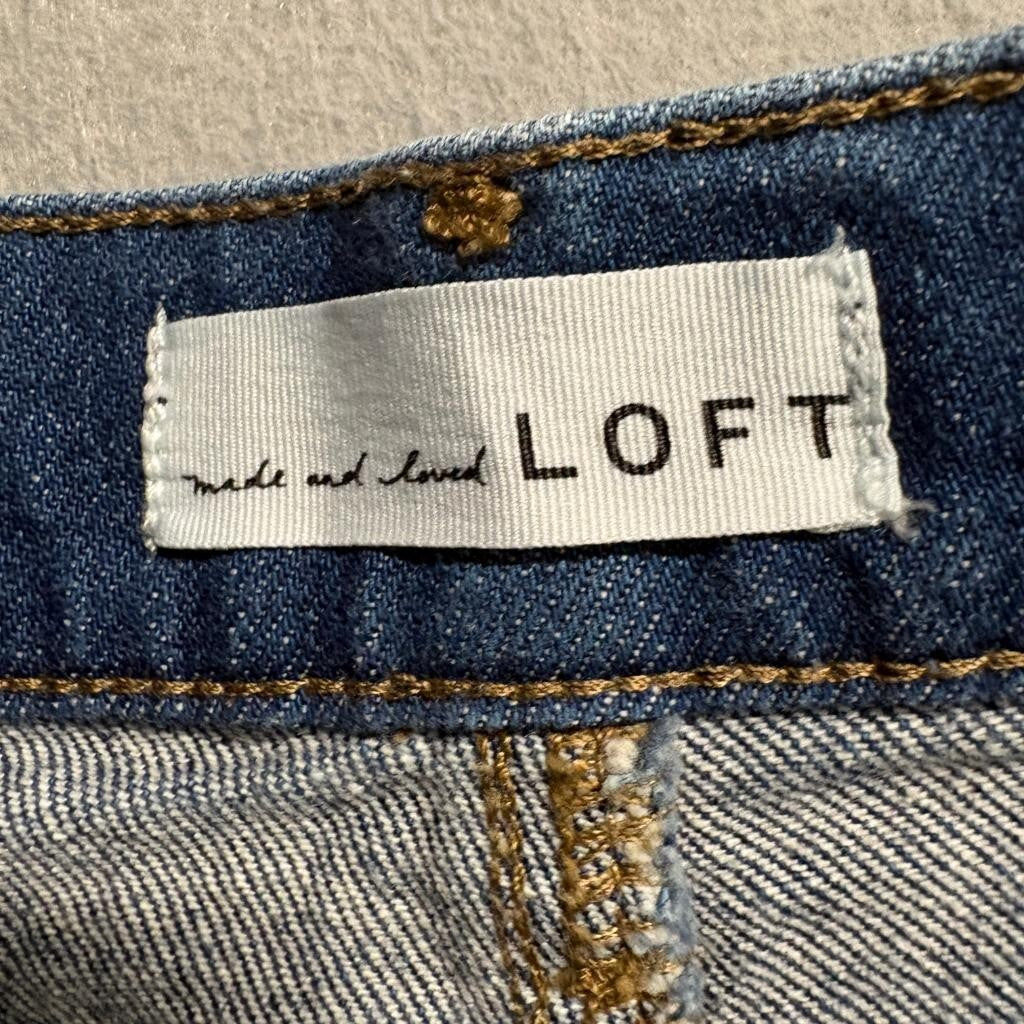 Loft Denim Bermuda Shorts Womens Size 27 4 Blue Jean Frayed Raw Hem Cut Off