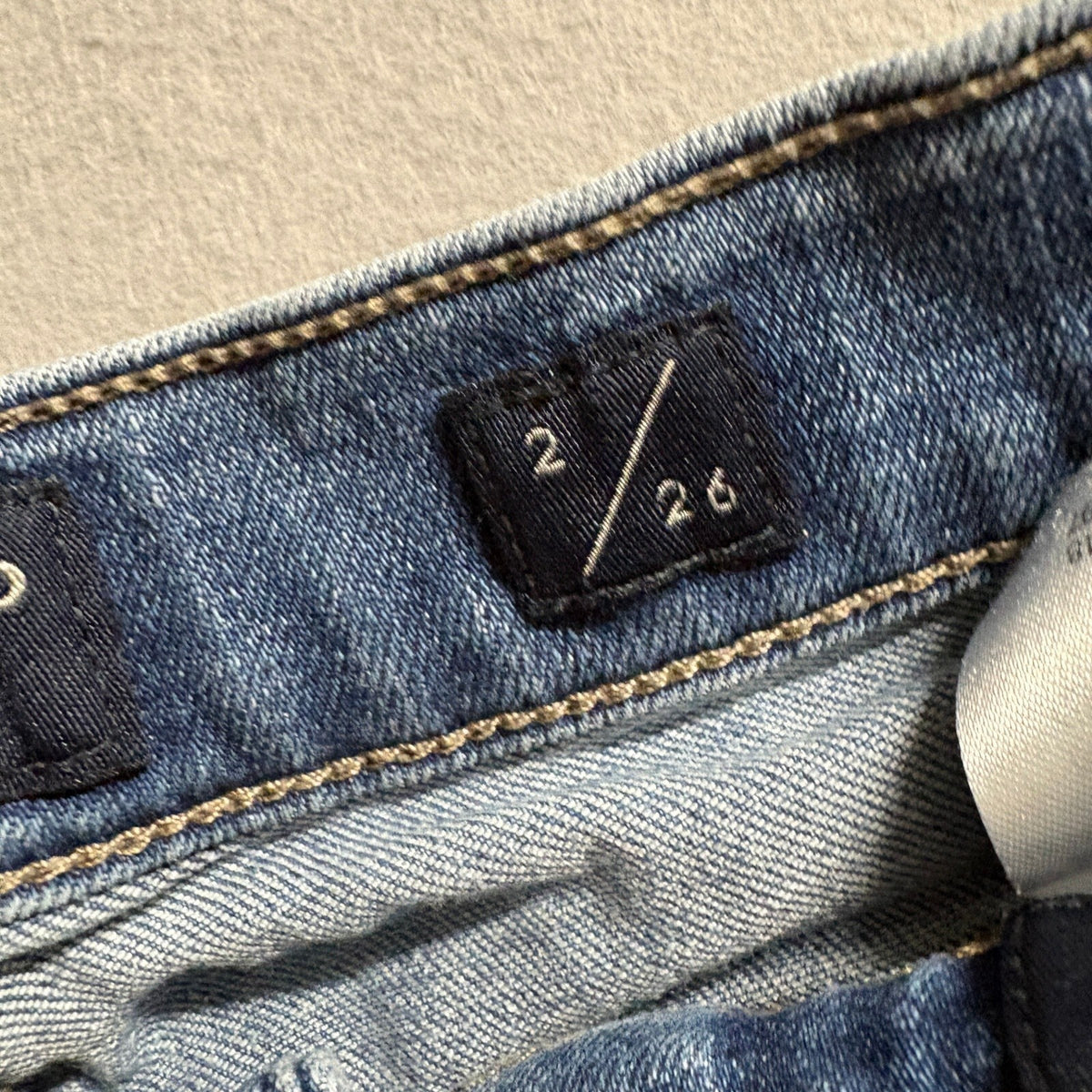 Lucky Brand Bridgette High Rise Crop Jeans Womens Size 2 26 Blue Distressed