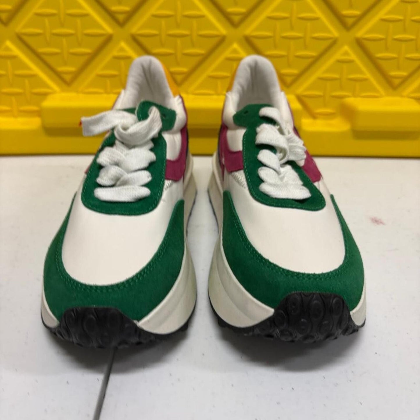 Steve Madden Actions Multi Color Platform Sneakers Womens Size 6.5M Green Suede