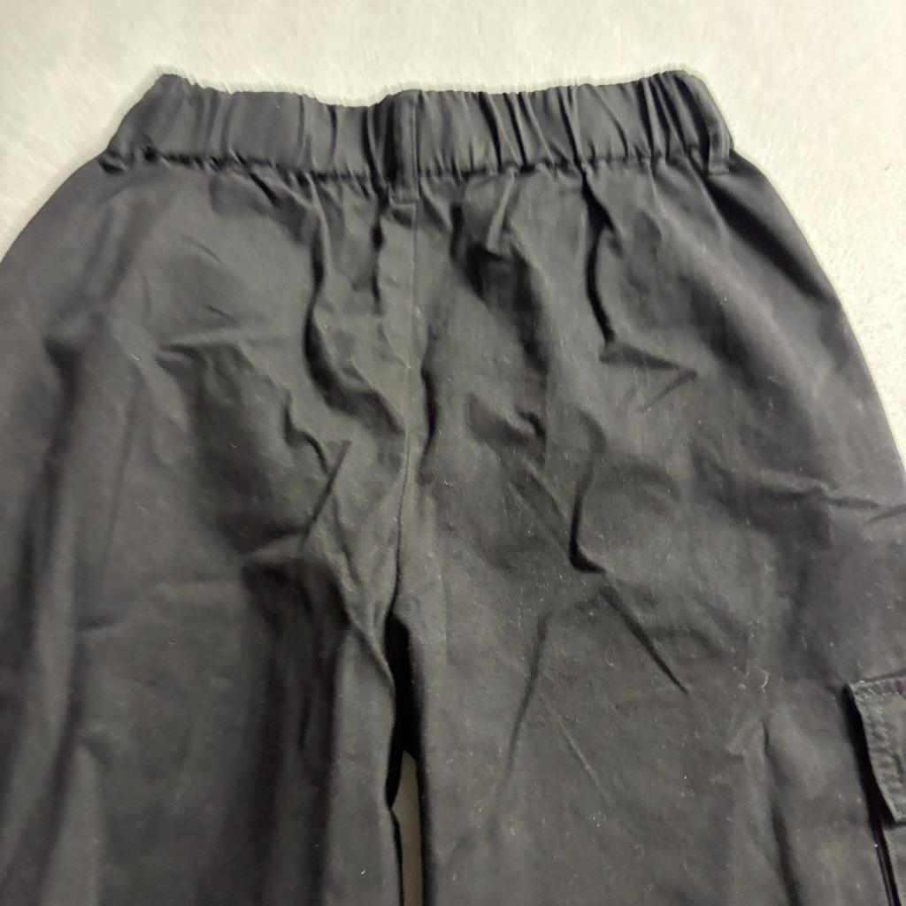 Forever 21 The Londyn Cargo Pants Womens Medium Black Elastic Ankle Cotton New