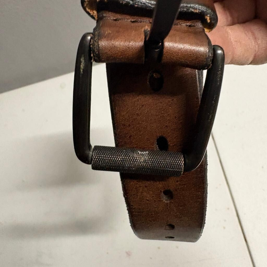 Denizen Levis Mens Belt XL 40-44 Brown Genuine Leather Roller Buckle Casual Work
