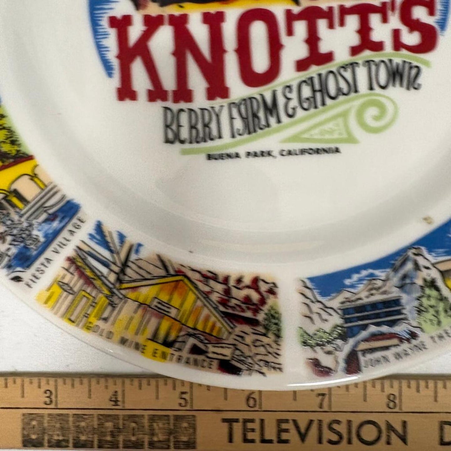 Vintage Knotts Berry Farm Ghost Town Souvenir Plate Buena Park California 9.25"