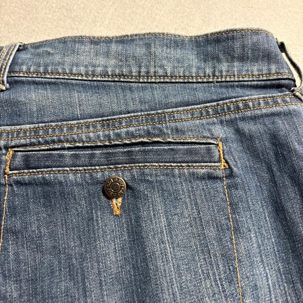 Old Navy The Sweetheart Jeans Womens 18 Regular Blue Denim Classic Rise Bootcut