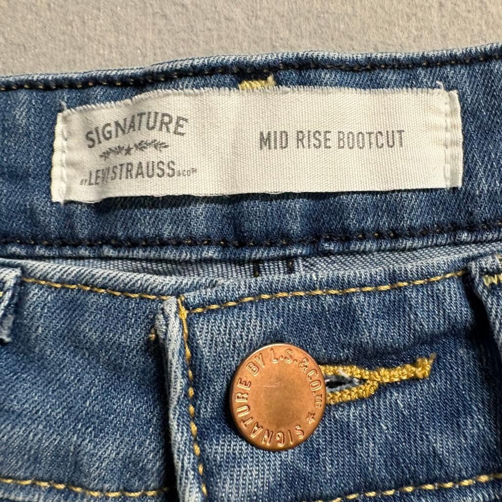 Signature by Levi Strauss Co Womens Mid Rise Bootcut Jeans Size 4M W27 L32 Blue