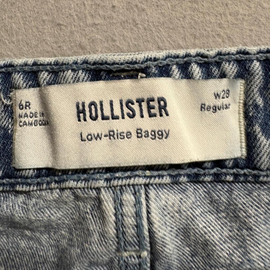 Hollister Low Rise Baggy Jeans Womens 6R W28 Light Wash Distressed Ripped Denim