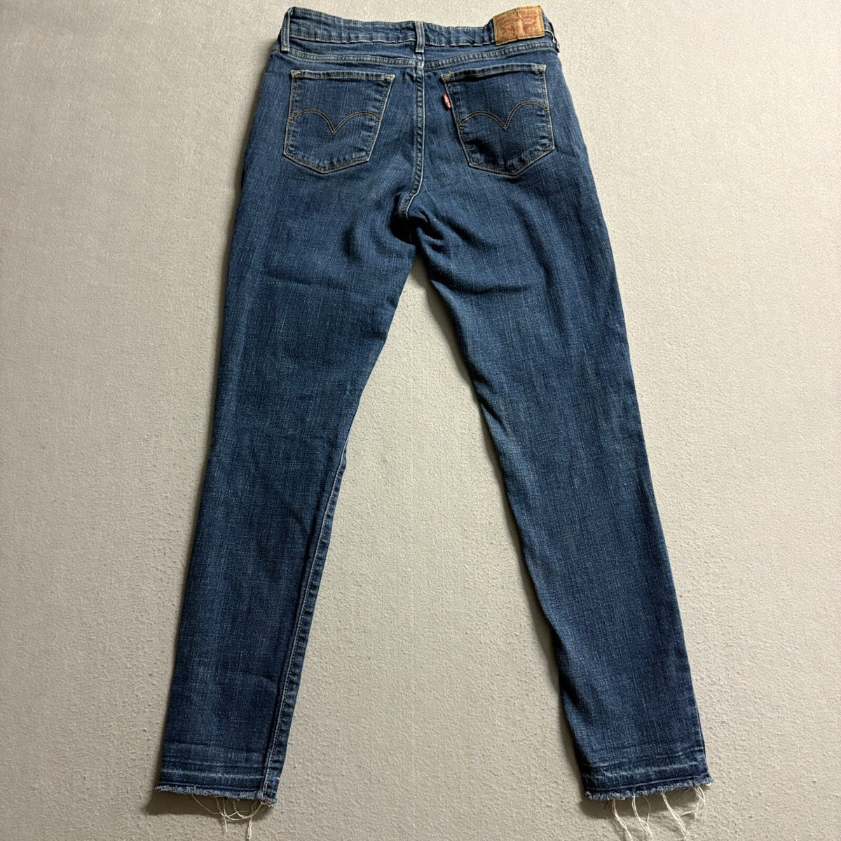 Levi's 711 Skinny Jeans Women's 28 Blue Distressed Knee Raw Hem Denim Pants