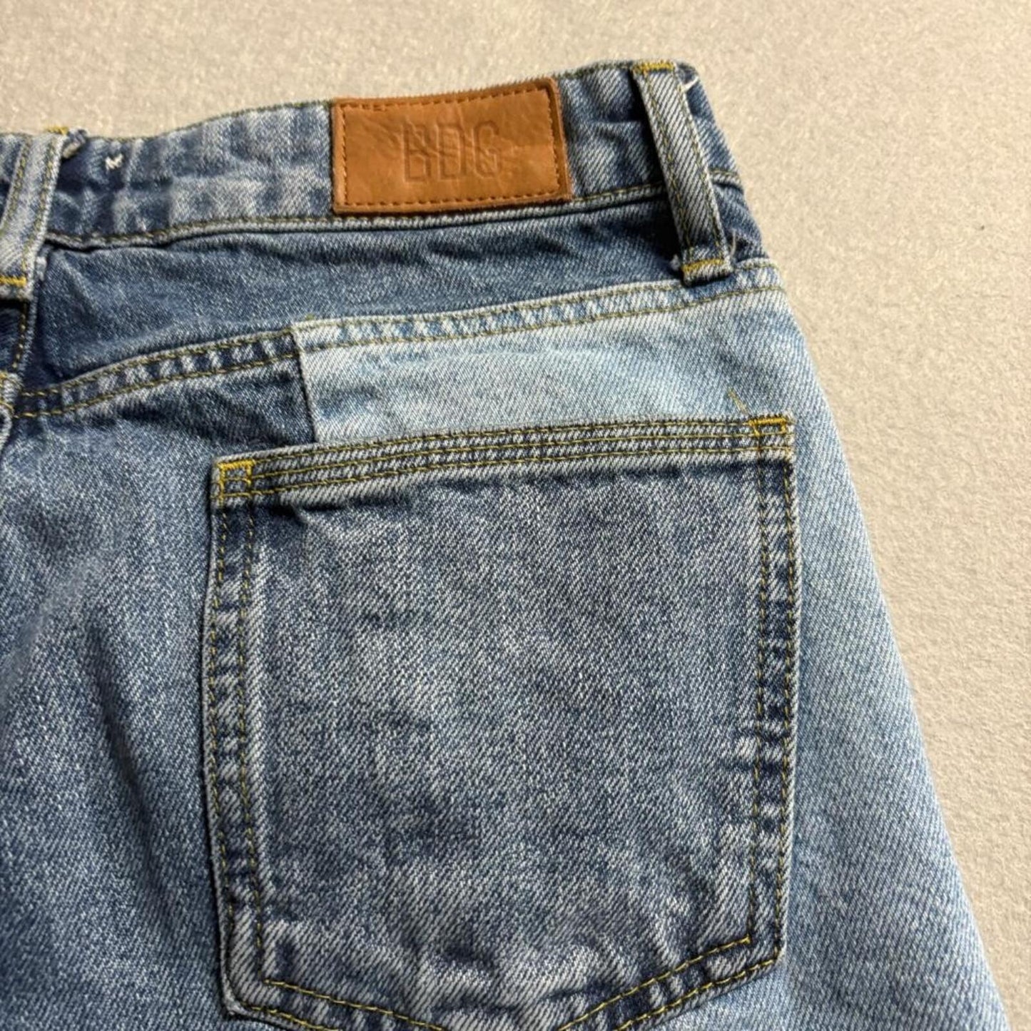 BDG Urban Outfitters Jessye Two Tone Colorblock Straight Jeans Womens 28x28 Raw