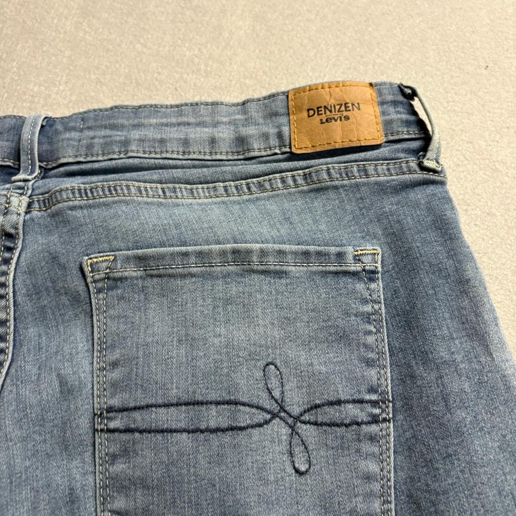 Denizen Levi's Mid Rise Skinny Jeans Womens 14 Medium Blue Stretch Denim