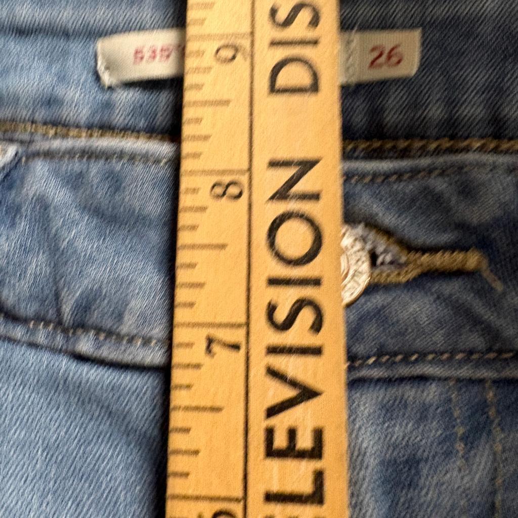 Levis 535 Super Skinny Jeans Womens 26 Blue Denim Raw Hem Stretch