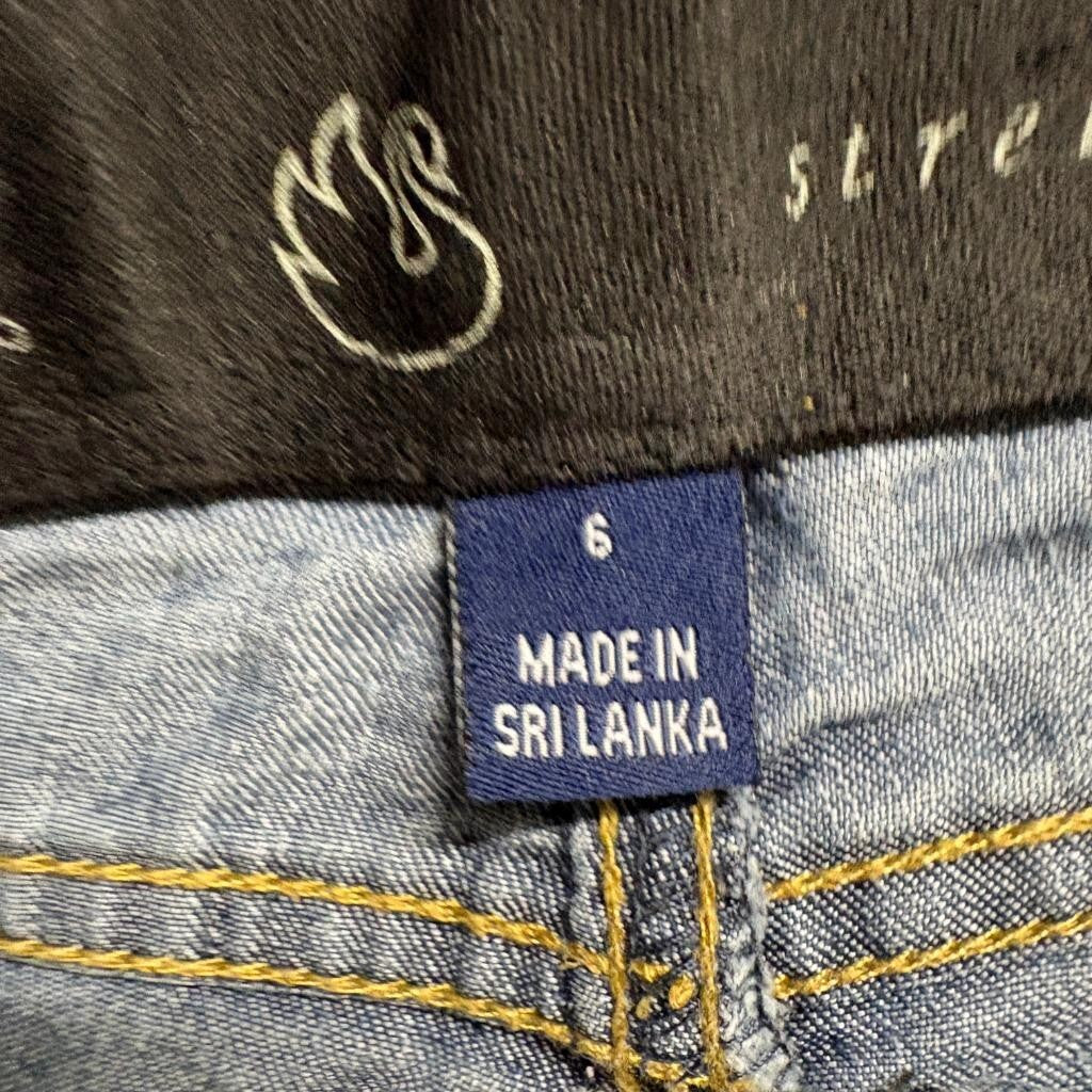 Gloria Vanderbilt Womens Capri Jeans Size 6 Blue Denim Stretch Cropped Pants