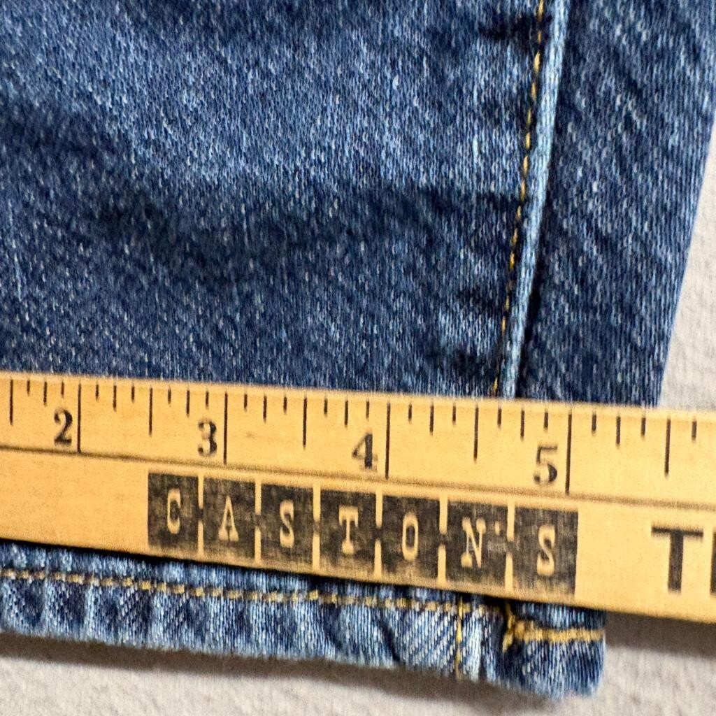 Levis High Waisted Mom Jeans Womens 26 Dark Wash Blue Denim Tapered Leg