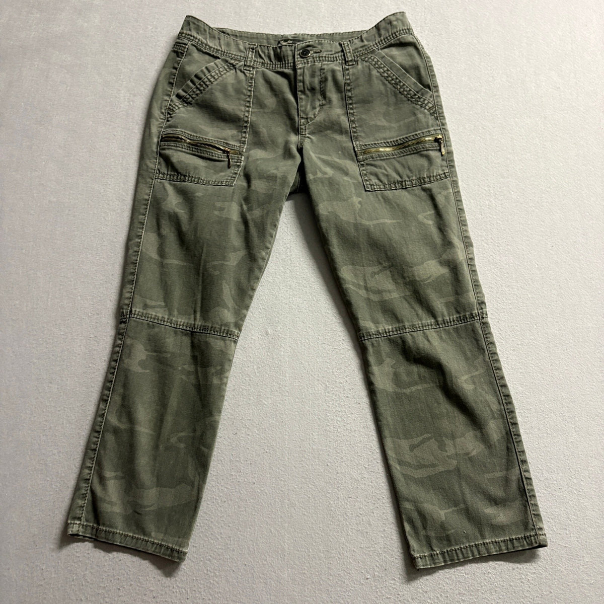 Supplies by Union Bay Camo Cargo Pants Womens Size 6 Green Utility Stretch Slim