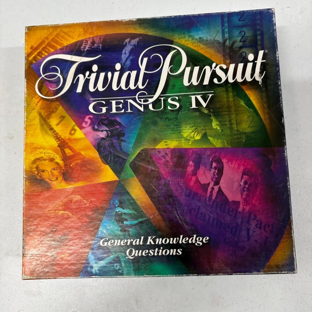 Trivial Pursuit Genus IV Board Game 1996 Parker Brothers Vintage Complete
