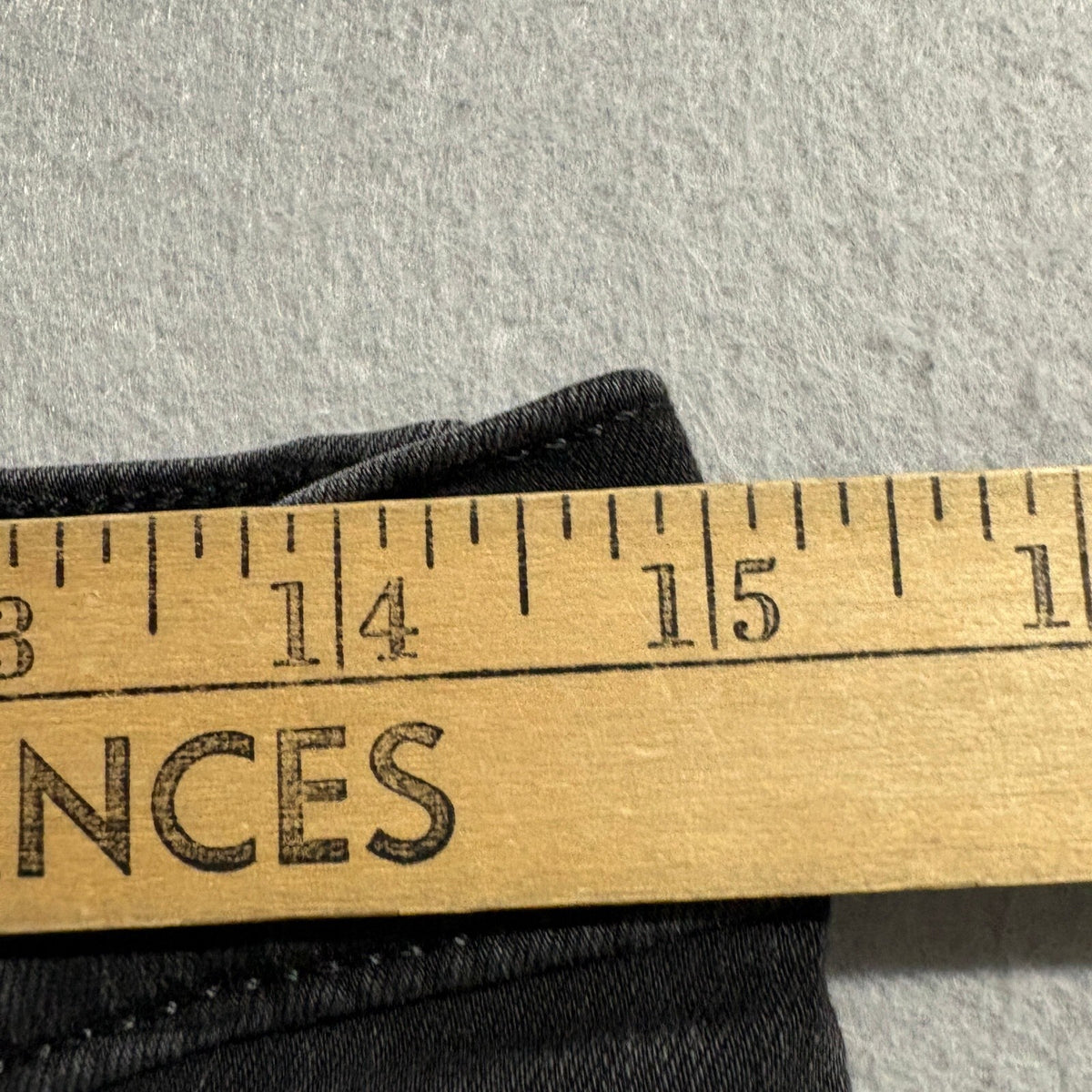 Levi's 311 Shaping Skinny Jeans Womens W28 L30 Black Denim Mid Rise Stretch