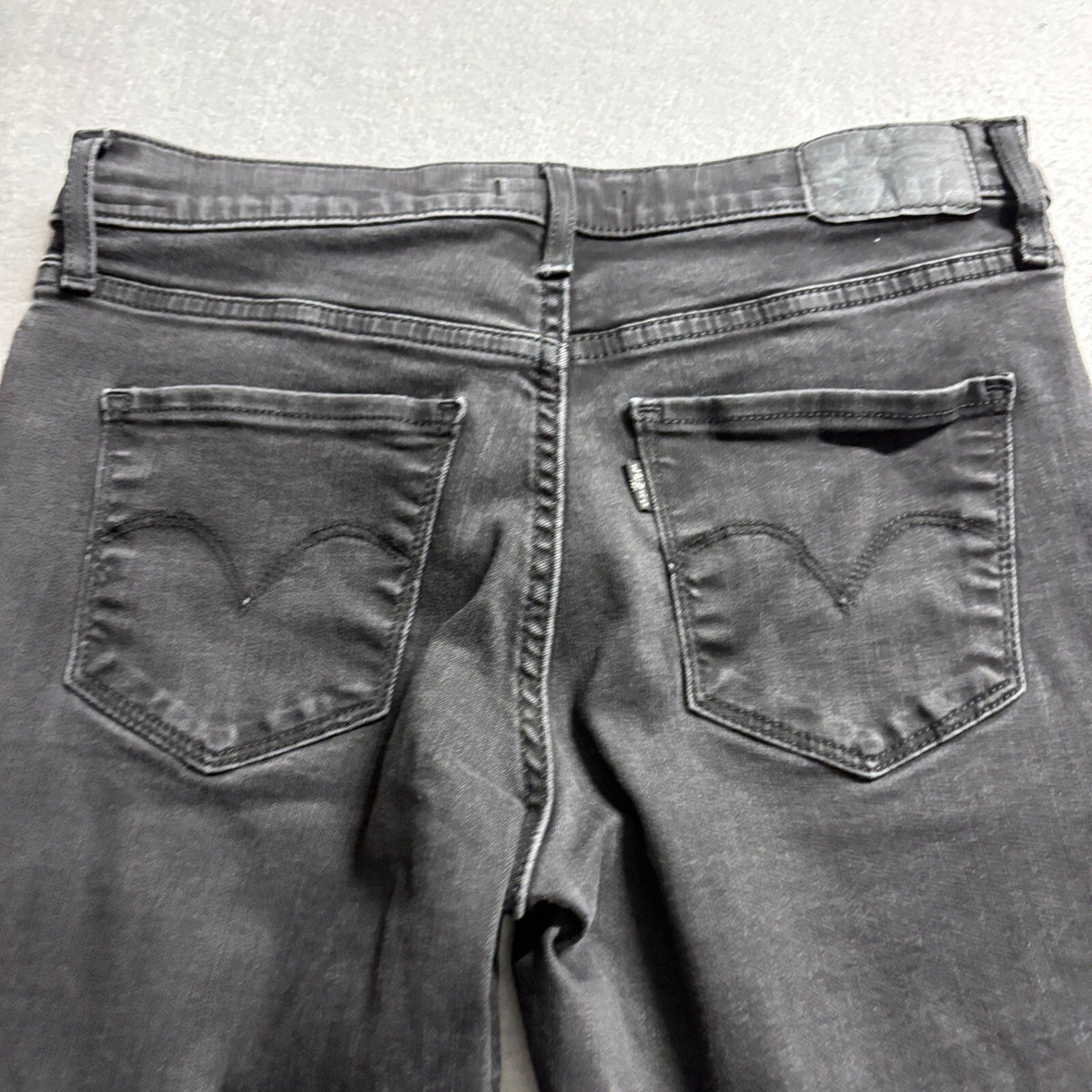 Levi's 311 Shaping Skinny Jeans Womens W28 L30 Black Denim Mid Rise Stretch