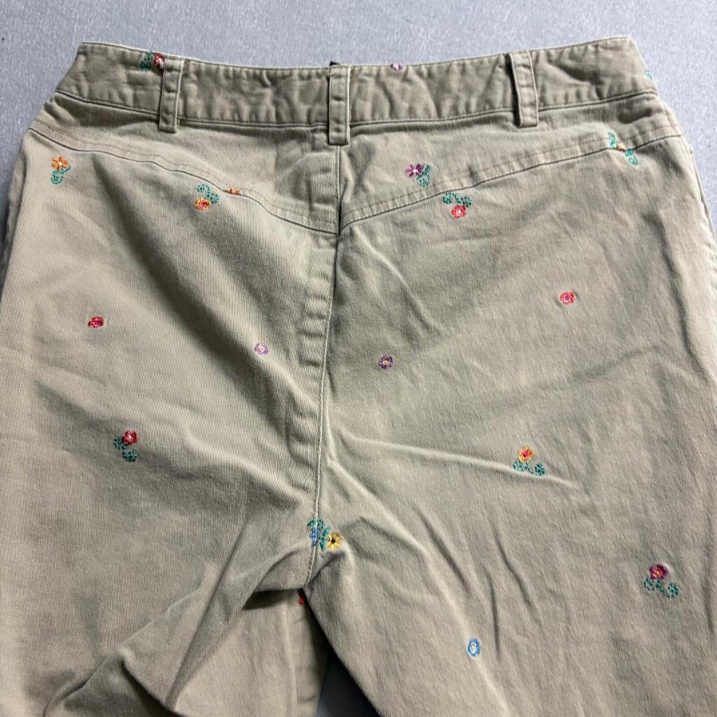 Rafaella Petites Embroidered Floral Khaki Pants Womens 8P Beige Cotton Stretch