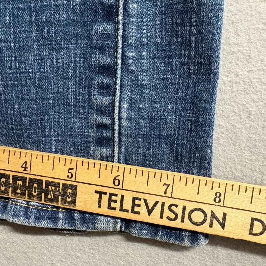 Levis Classic Bootcut Jeans Womens 29 Medium Wash Blue Denim Stretch 8S W29 L30