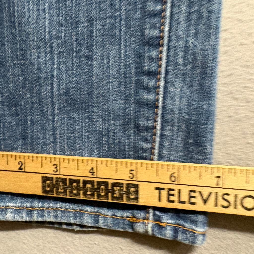 Old Navy The Diva Jeans Womens 10 Blue Denim Straight Leg Mid Rise Stretch
