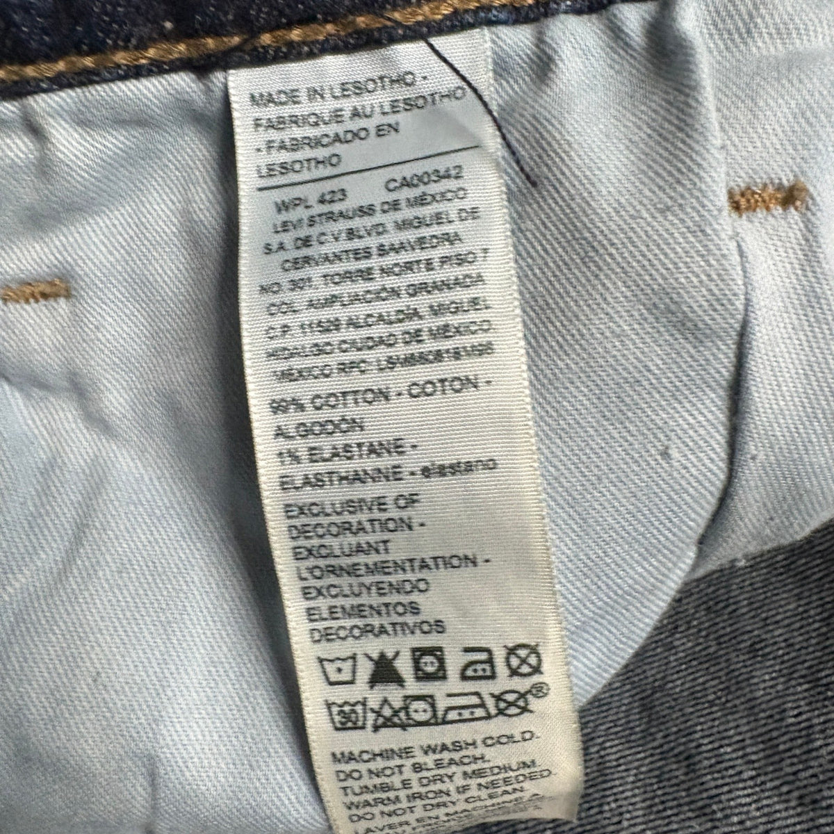 Signature by Levi Strauss Co Mens 34x34 Relaxed Fit Blue Jeans Dark Wash