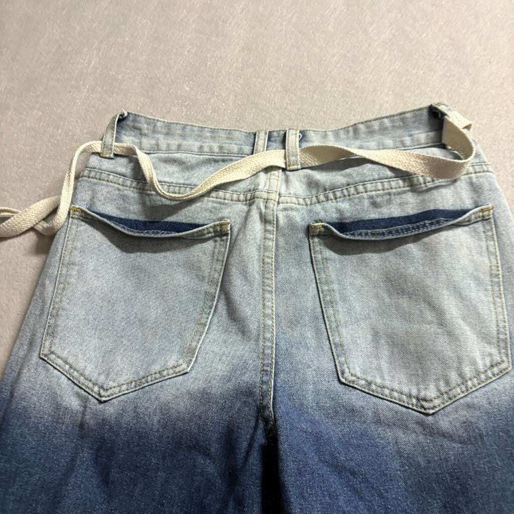ClassicB Distressed Patchwork Jeans Womens Size 28 Ombre Blue Bear Varsity 78