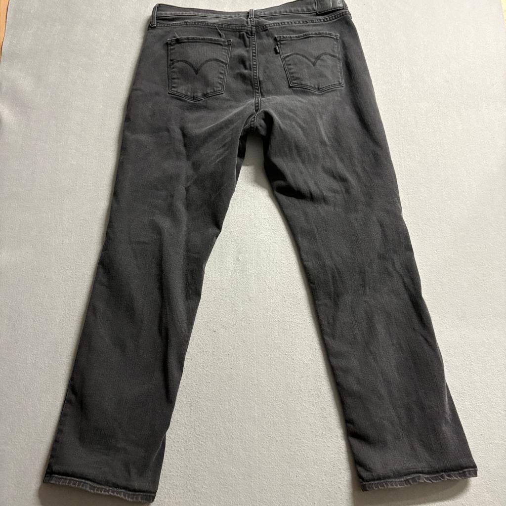 Levis 314 Shaping Straight Jeans Womens 34 Black Stretch Denim Pants