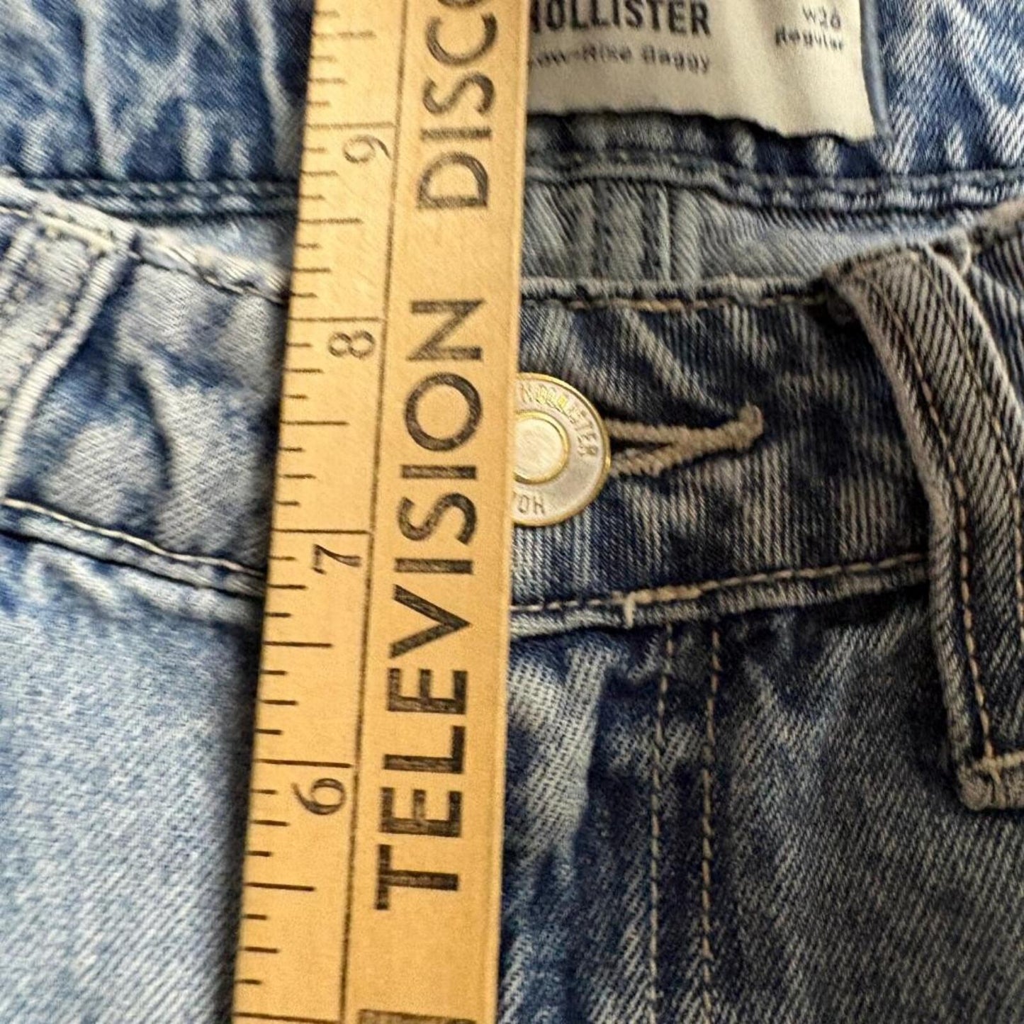 Hollister Low Rise Baggy Jeans Womens 2R W26 Distressed Ripped Light Wash Denim