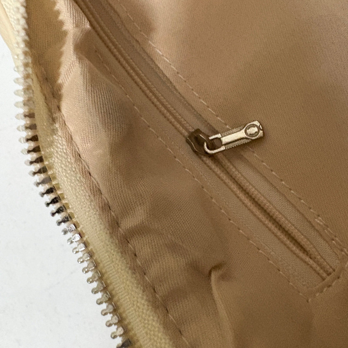 Forever 21 Ruched Shoulder Bag Cream PU Leather Proto Sample Hobo Handbag